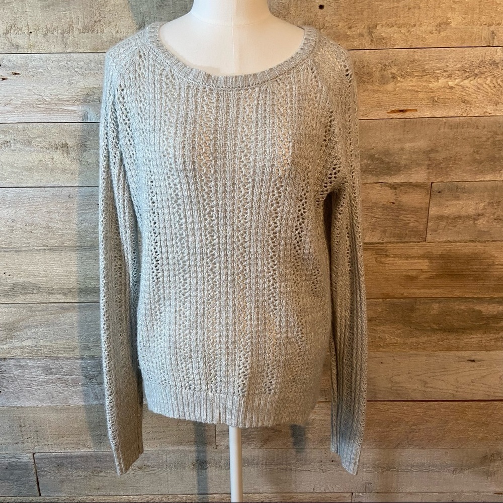 Aéropostale women’s grey sweater in size x-small